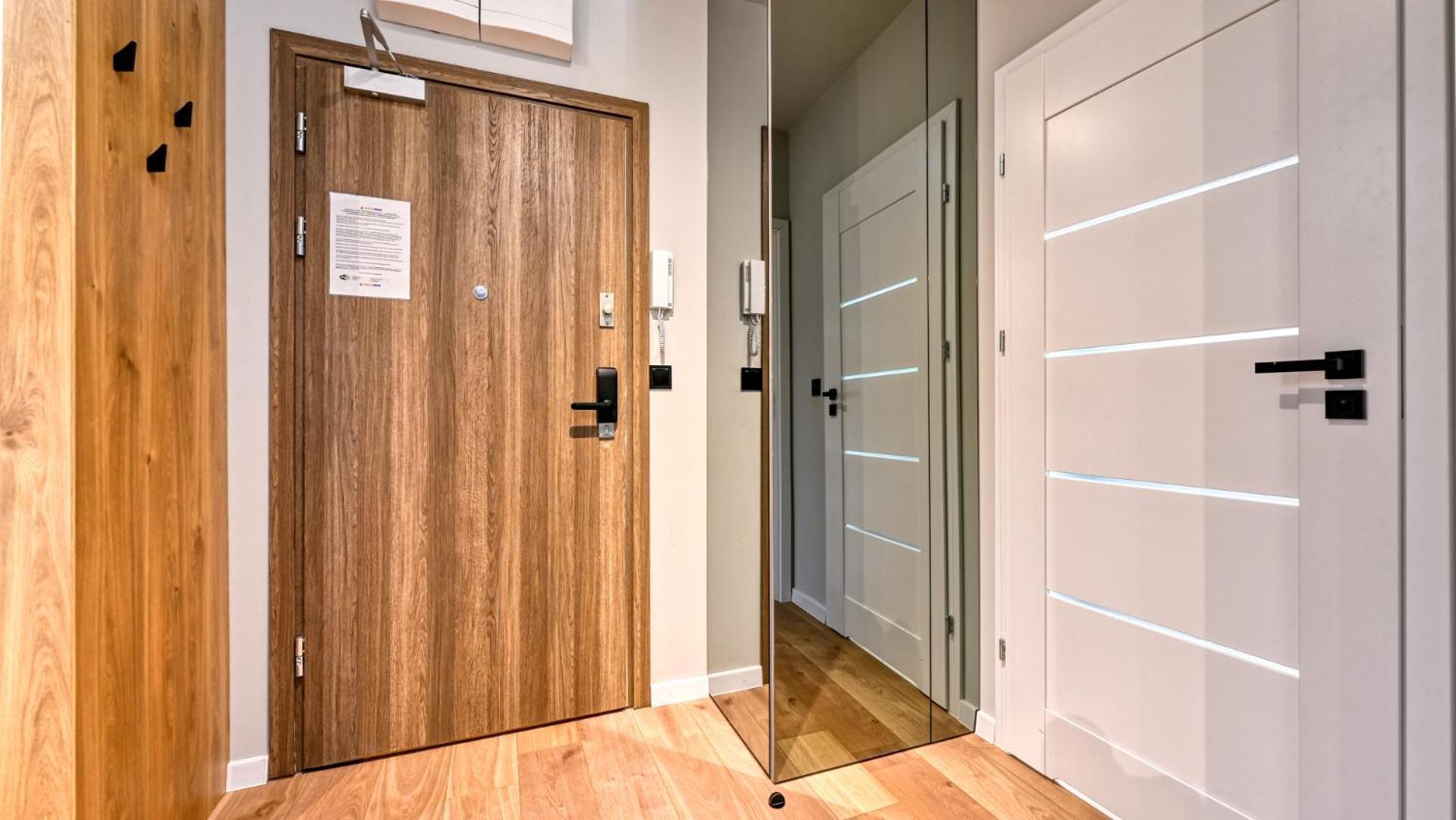 Apartamenty Z Basenem I Saunami Stone Hill Resort II Vip Centrum By Royal Aparts Szklarska Poręba Exterior foto
